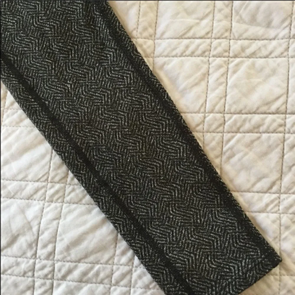 EUC Athleta Chaturanga Leggings Heartbeat Sz Xs